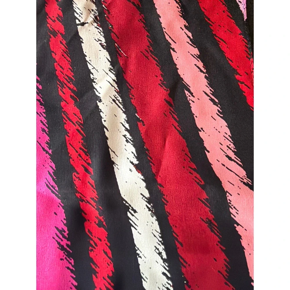 Jones New York Scarf Red Pink Abstract Stripe Graphic Rectangular Accessory‎